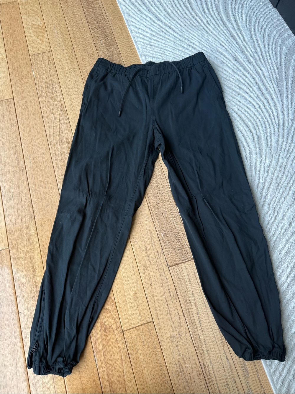 Women’s Black Athletic LululemonJogger Pants